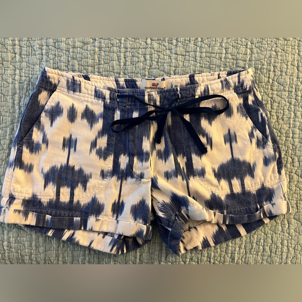 Vineyard vines shorts 00- new